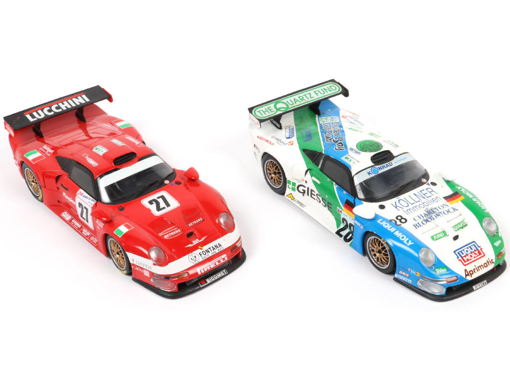 Lot 7 - UT MODELS (CHINE) (2)