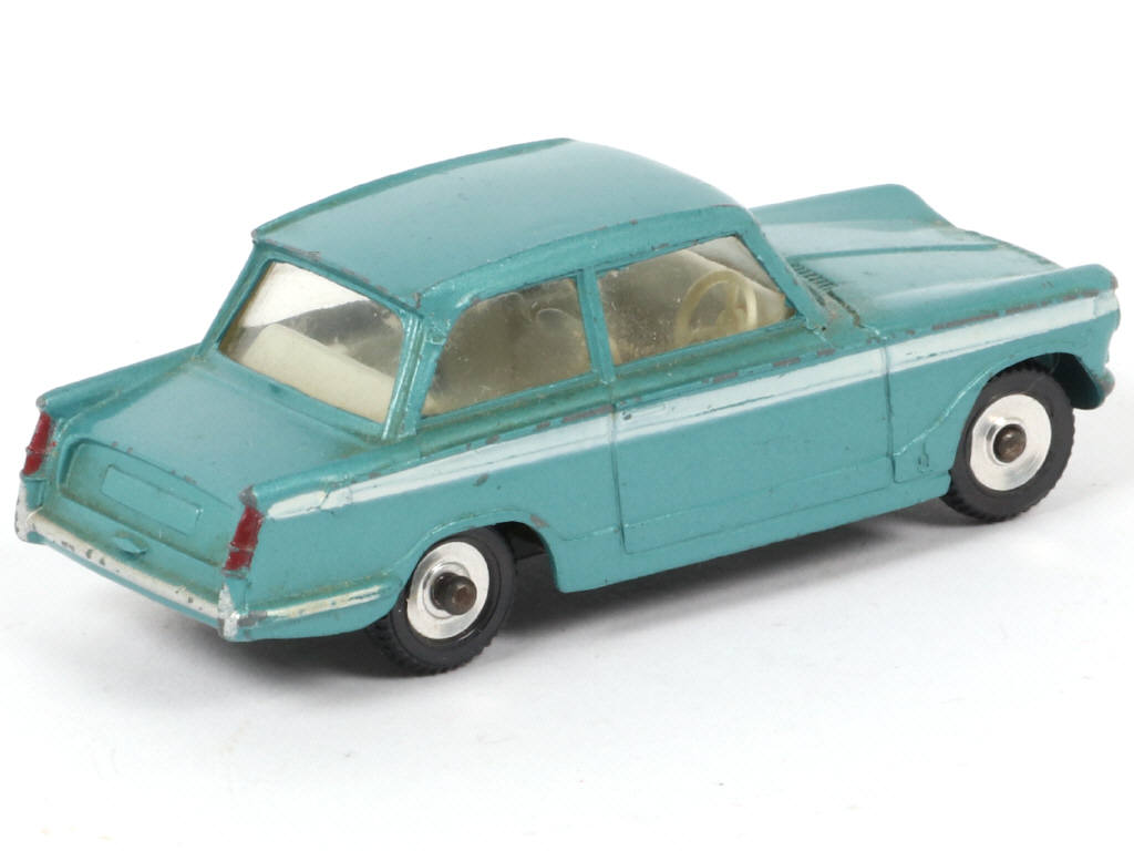 Lot 24 - DINKY TOYS (GB) (1)