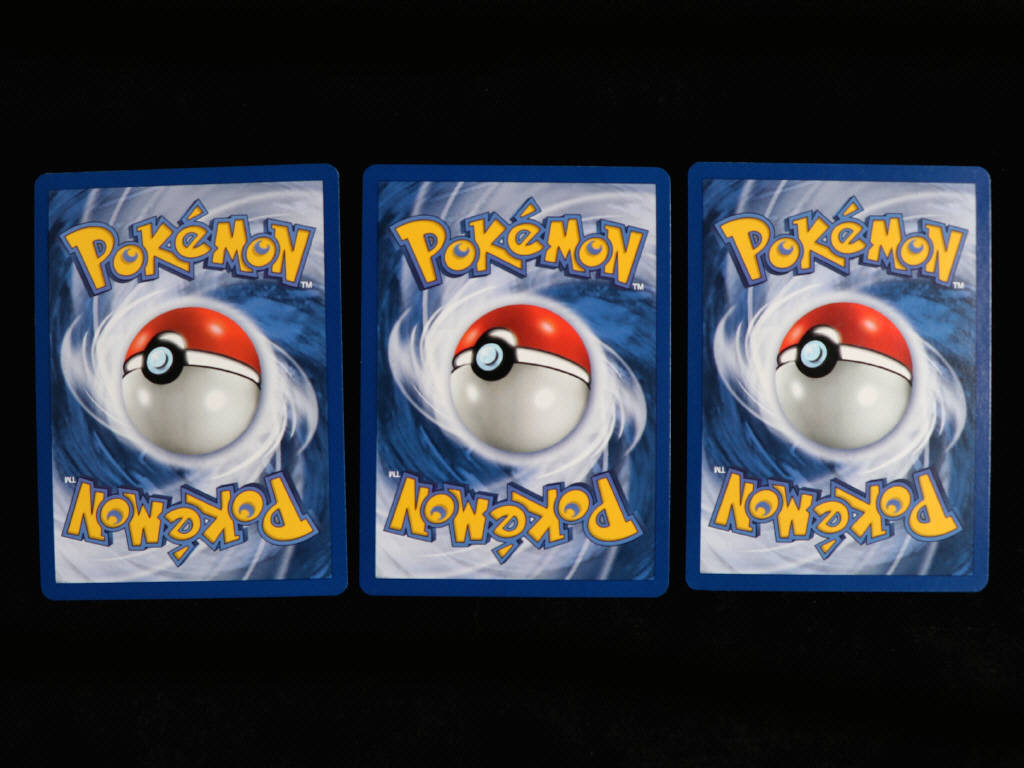 Lot 17 - POKEMON COMPANY (FRANCE) (3)