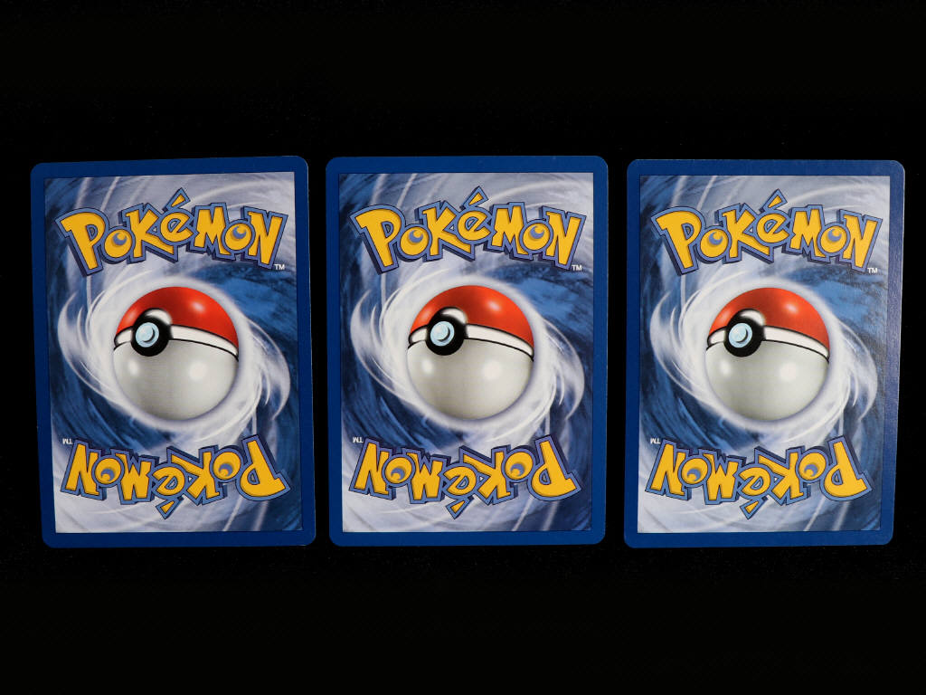 Lot 11 - POKEMON COMPANY (FRANCE) (3)