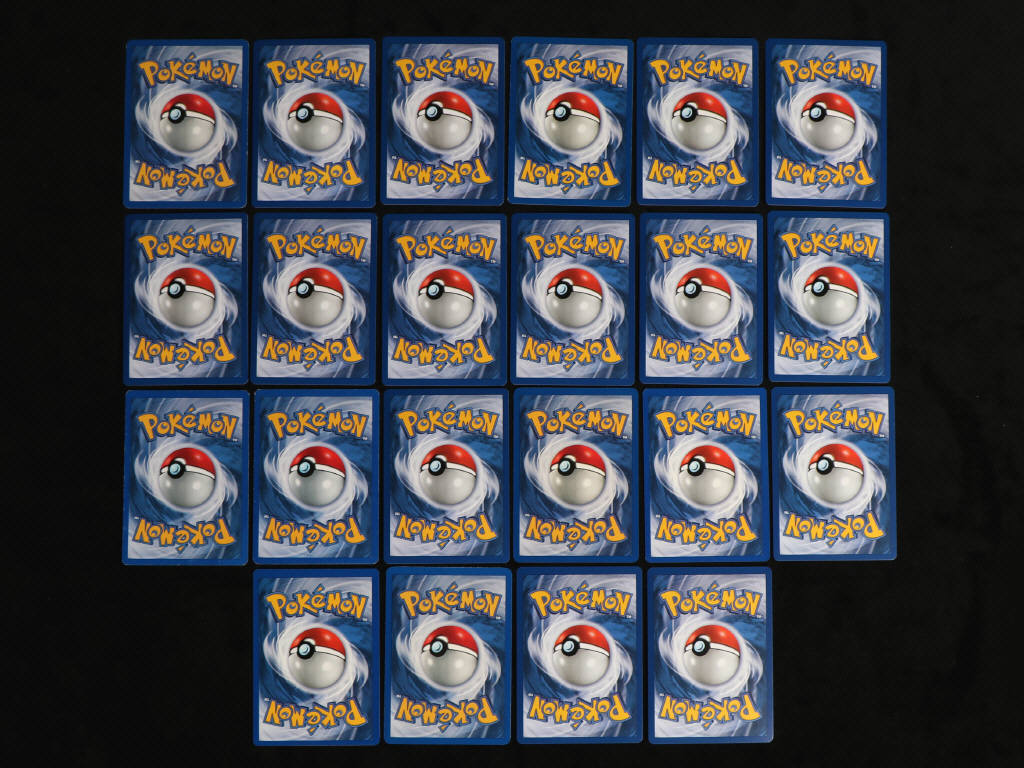 Lot 42 - POKEMON COMPANY (FRANCE) (22)