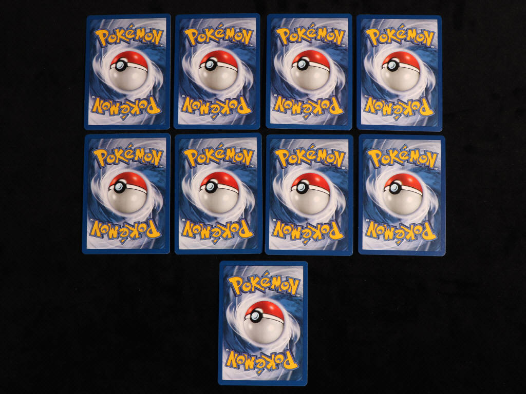 Lot 34 - POKEMON COMPANY (FRANCE) (9)