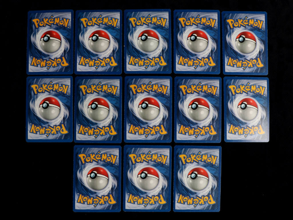 Lot 37 - POKEMON COMPANY (FRANCE) (13)