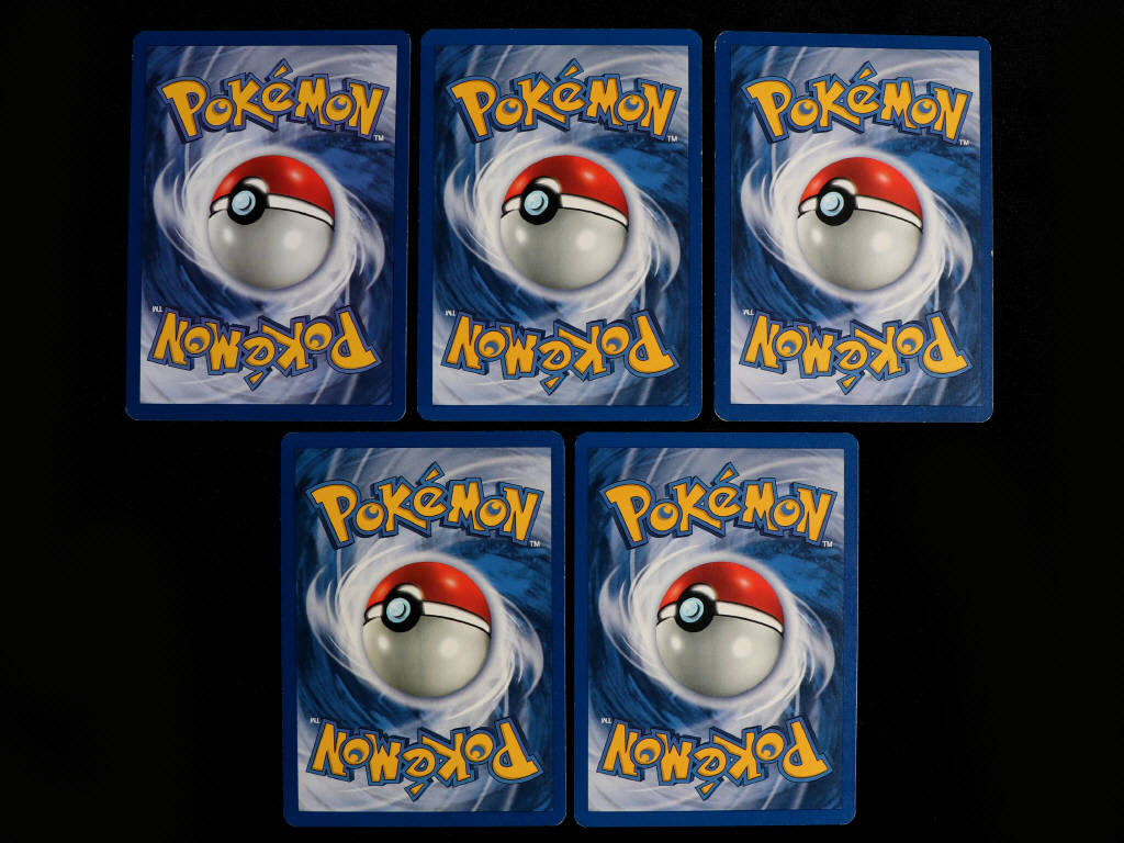 Lot 24 - POKEMON COMPANY (FRANCE) (5)