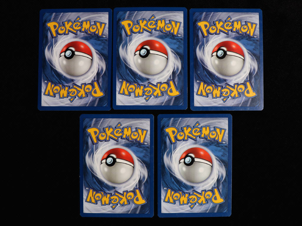 Lot 25 - POKEMON COMPANY (FRANCE) (5)