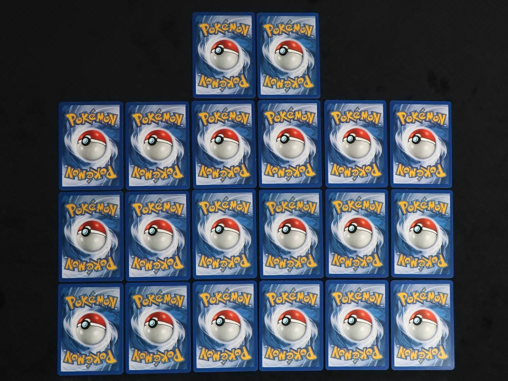 Lot 97 - POKEMON COMPANY (USA) (20)