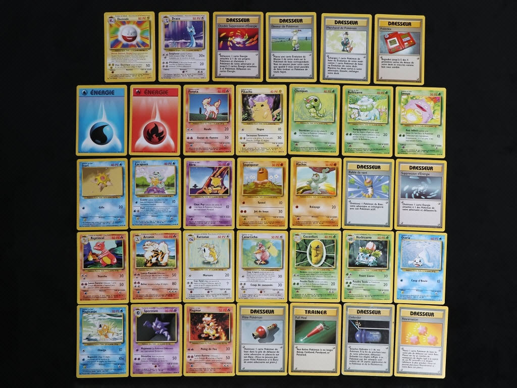 Lot 110 - POKEMON COMPANY (FRANCE) (34)