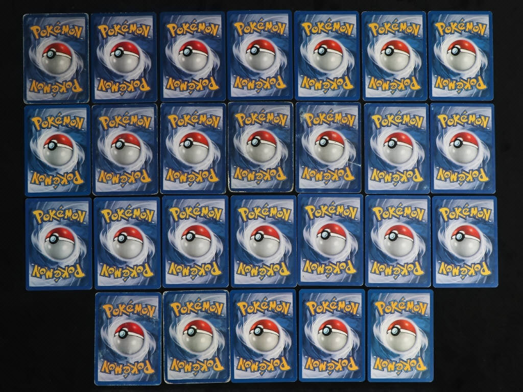 Lot 111 - POKEMON COMPANY (26)