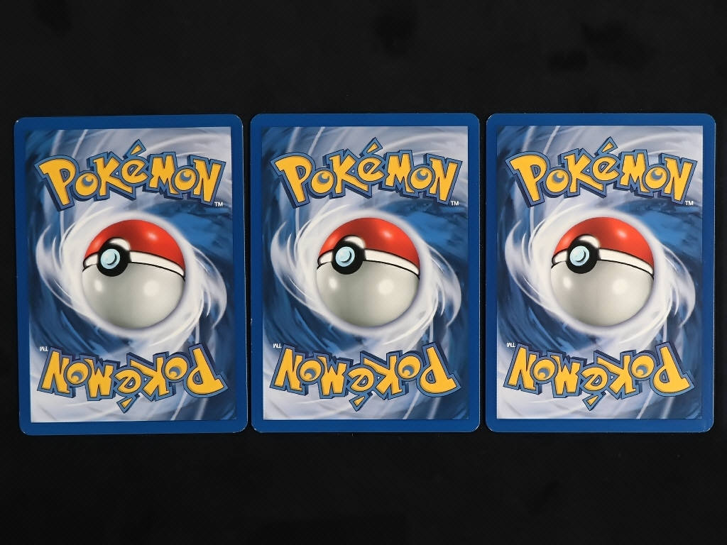 Lot 121 - POKEMON COMPANY (FRANCE) (2)