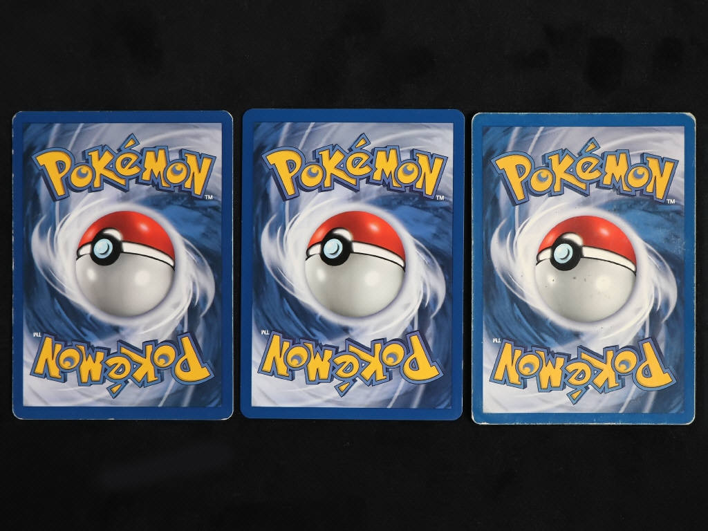 Lot 122 - POKEMON COMPANY (FRANCE) (3)