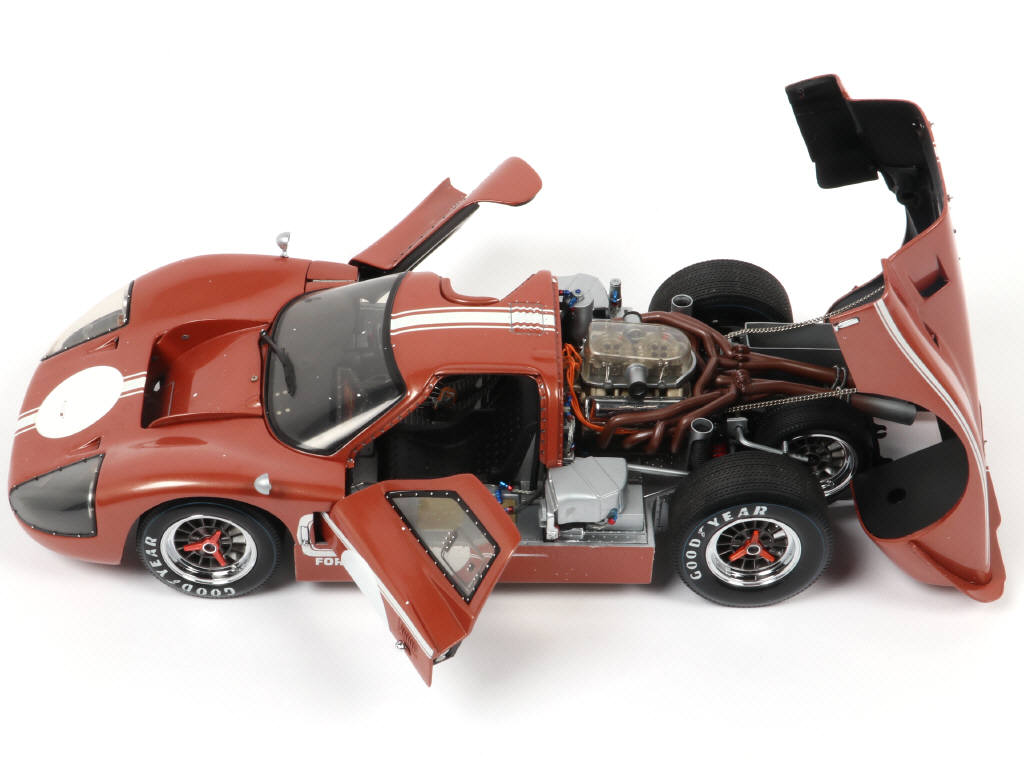 Lot 58 - EXOTO (USA) (1)