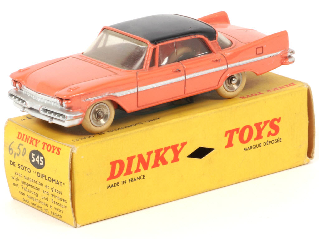 Lot 177 - DINKY TOYS (FRANCE) (1)