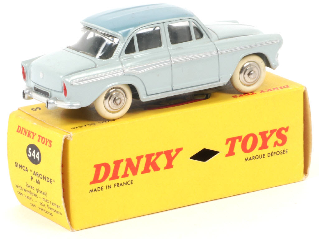 Lot 176 - DINKY TOYS (FRANCE) (1)