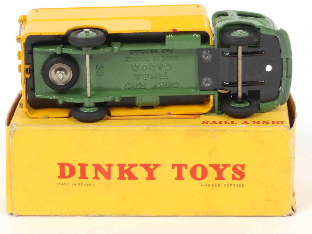 Lot 199 - DINKY TOYS (FRANCE) (1)