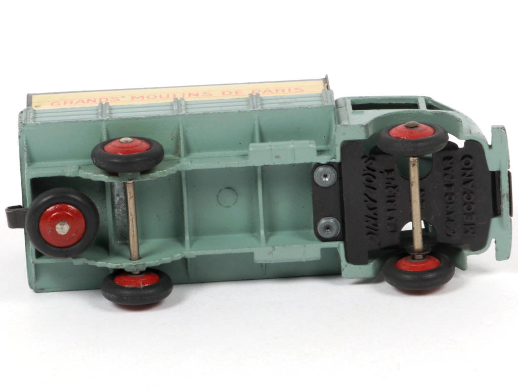 Lot 190 - DINKY TOYS (FRANCE) (1)