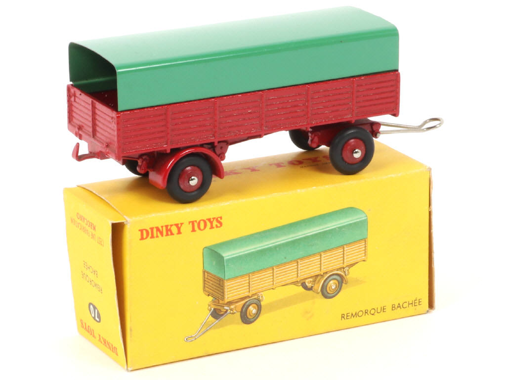 Lot 209 - DINKY TOYS (FRANCE) (1)