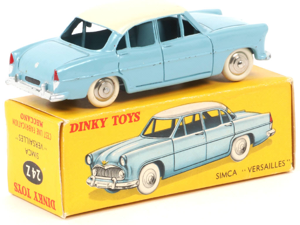 Lot 159 - DINKY TOYS (FRANCE) (1)