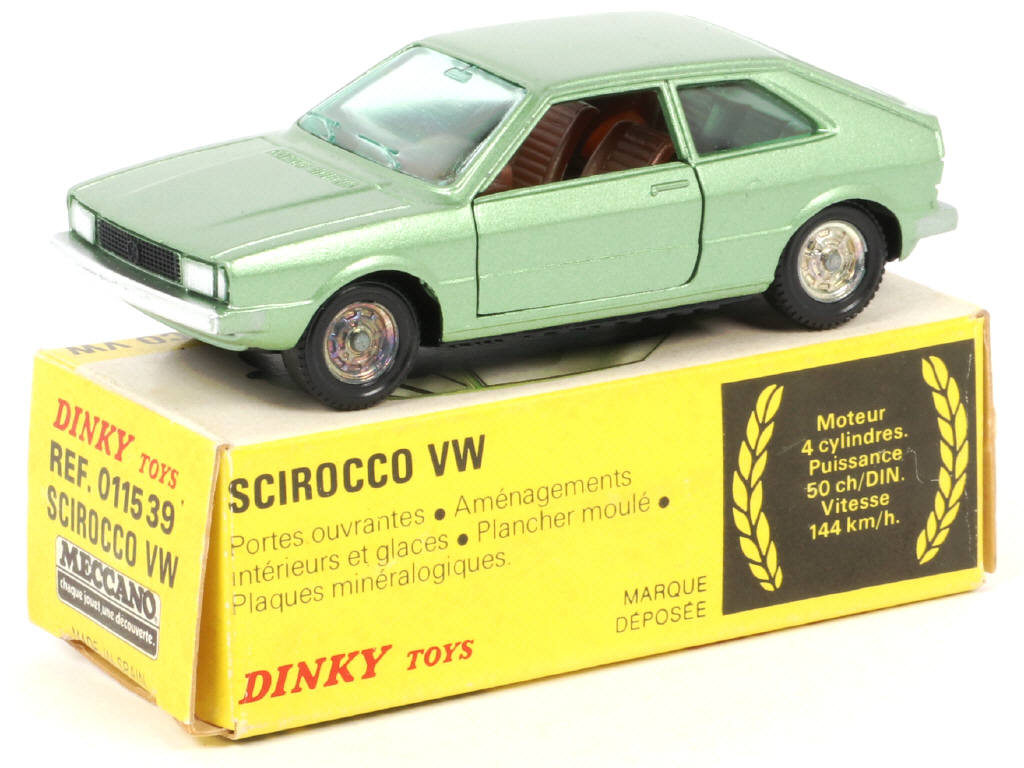 Lot 188 - DINKY TOYS (FRANCE) (1)