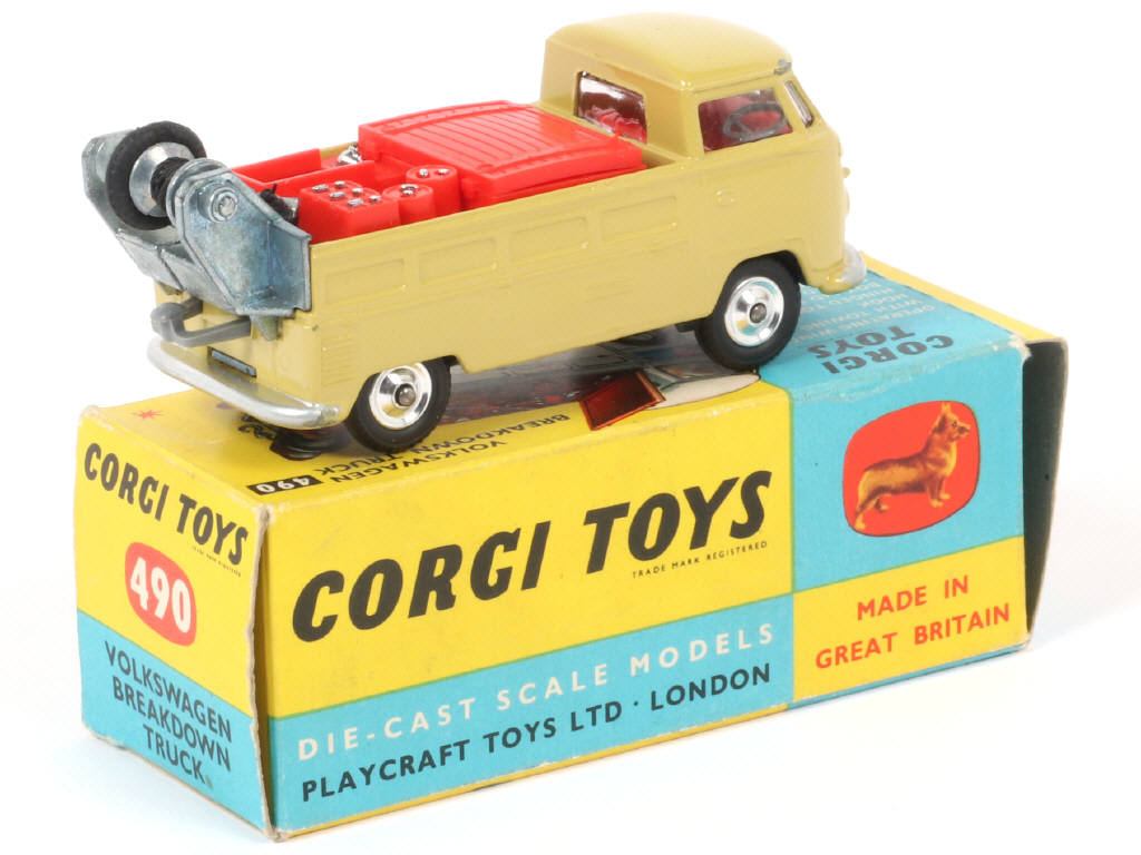Lot 38 - CORGI TOYS (GB) (1)