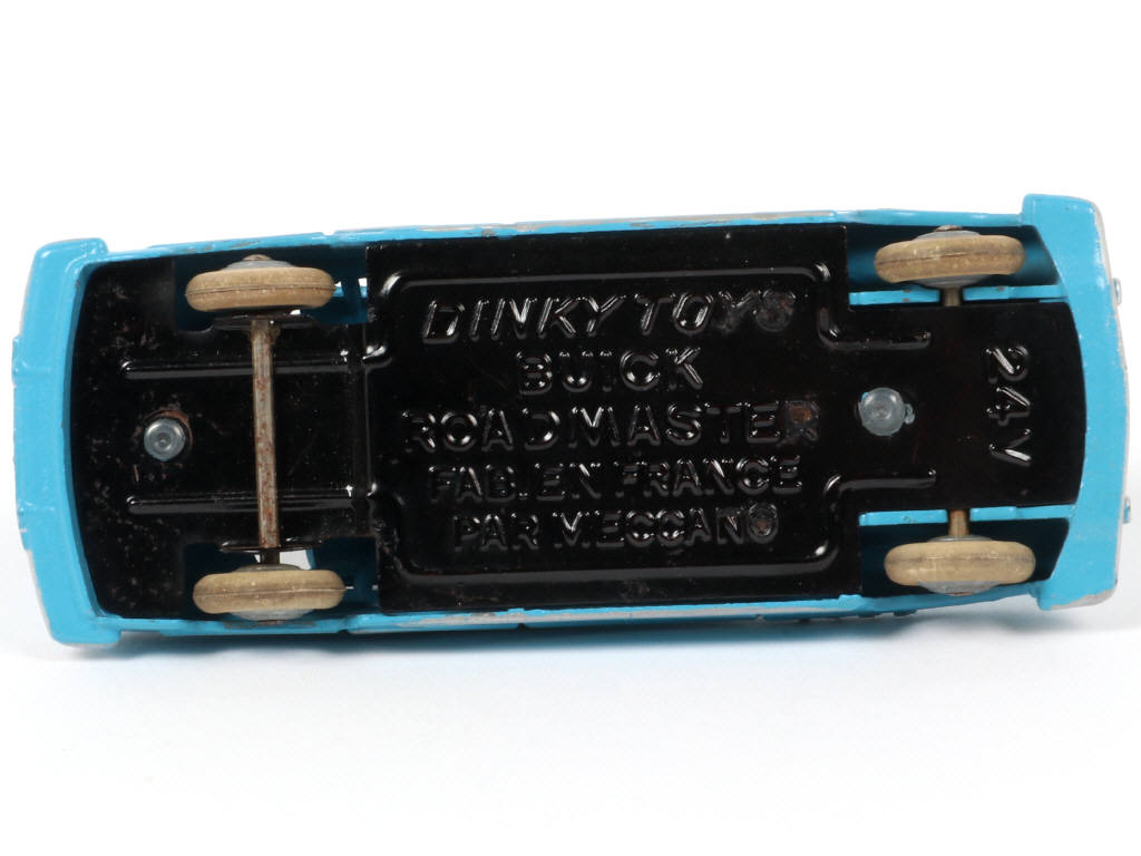 Lot 138 - DINKY TOYS (FRANCE) (1)