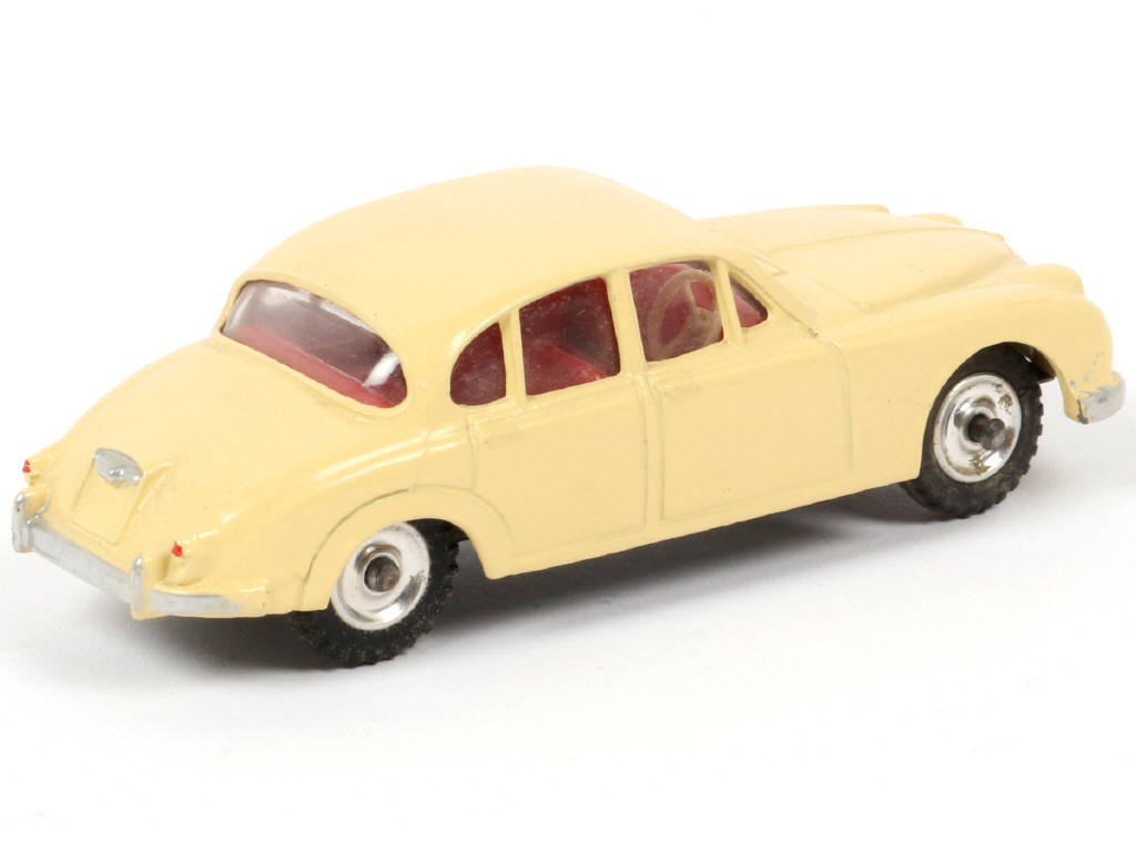 Lot 109 - DINKY TOYS (GB) (1)