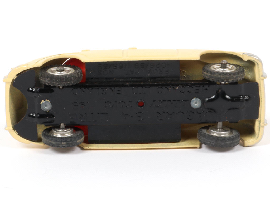 Lot 109 - DINKY TOYS (GB) (1)