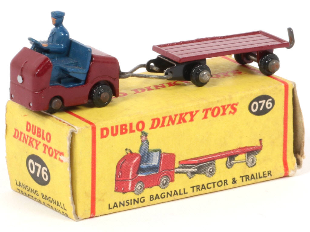 Lot 105 - DINKY TOYS (GB) (1)