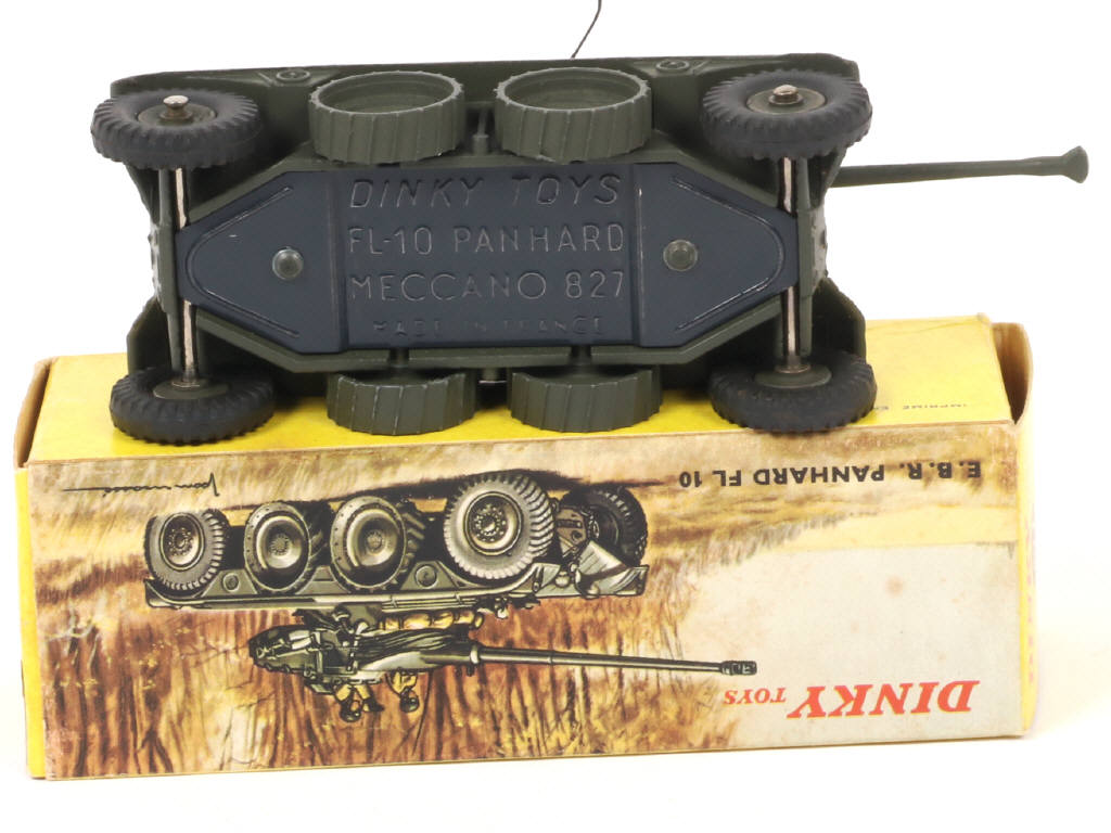 Lot 207 - DINKY TOYS (FRANCE) (1)