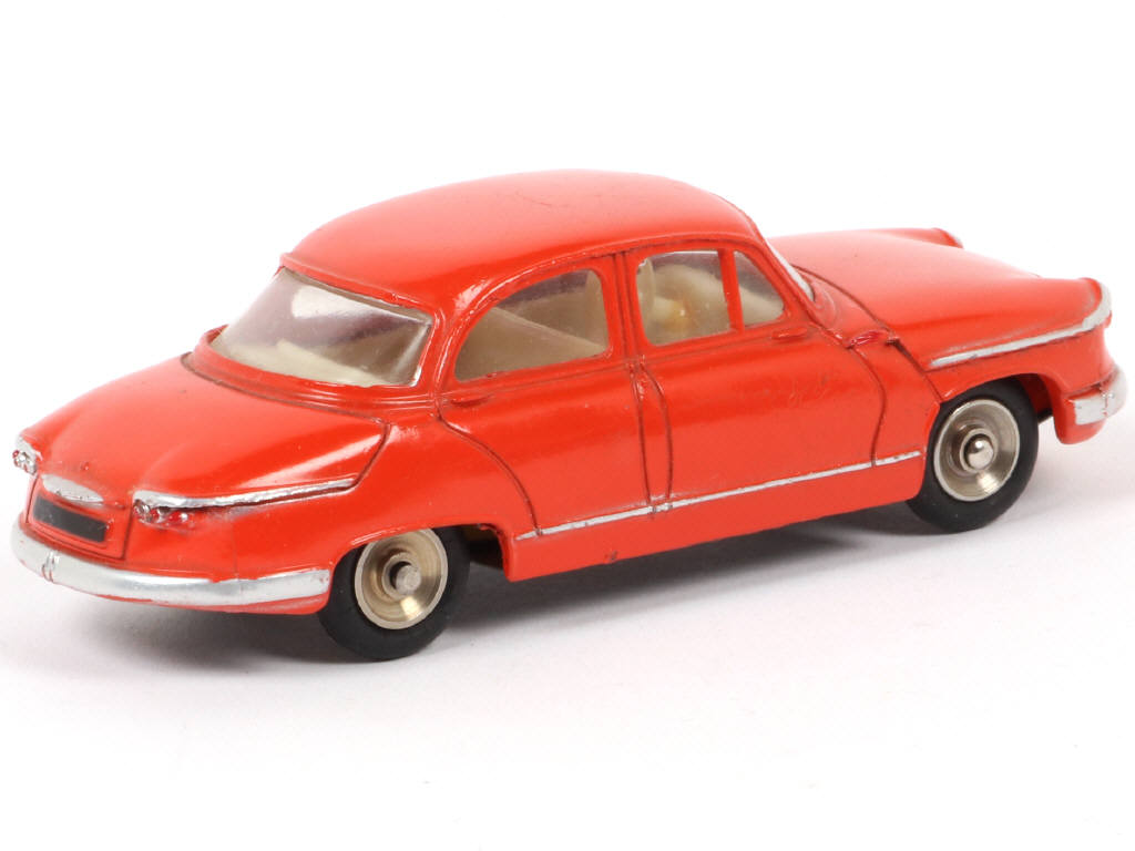 Lot 150 - DINKY TOYS (FRANCE) (1)