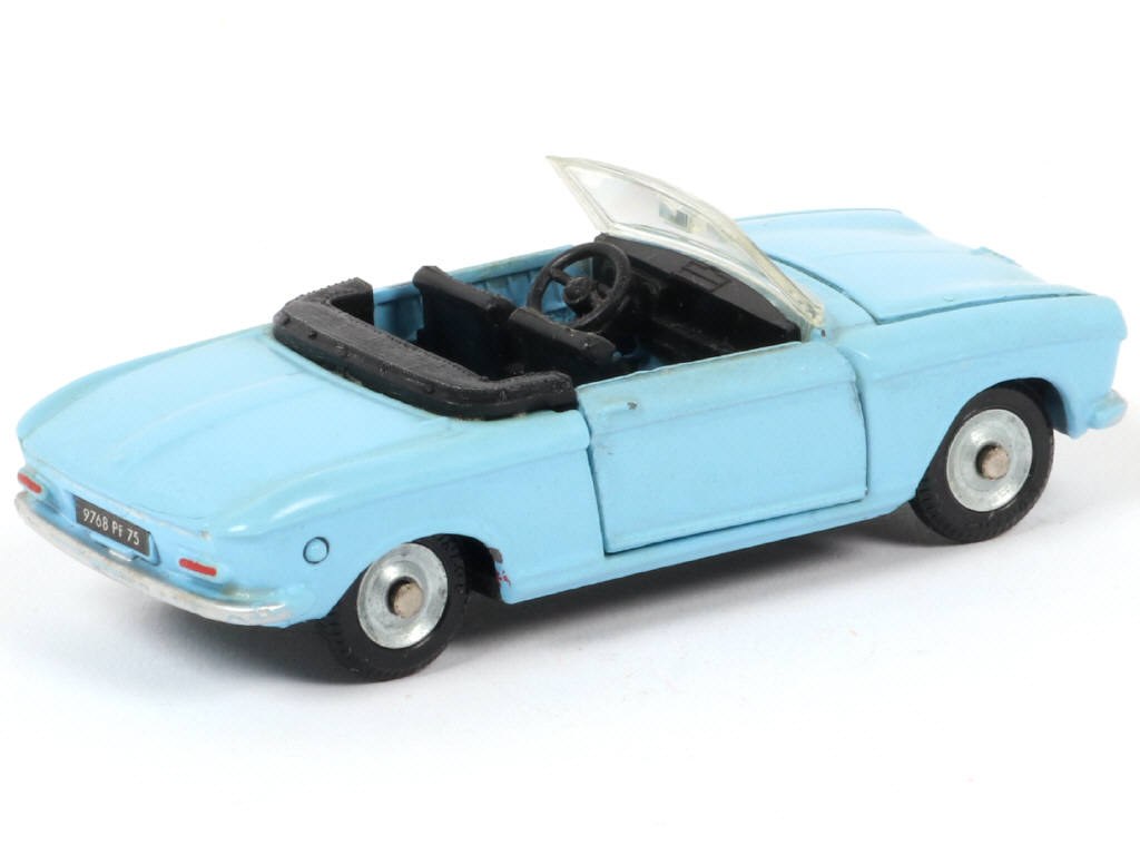 Lot 142 - DINKY TOYS (FRANCE) (1)