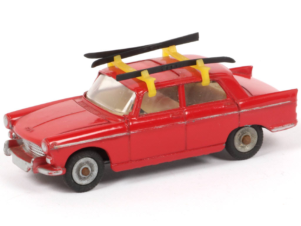 Lot 149 - DINKY TOYS (FRANCE) (1)