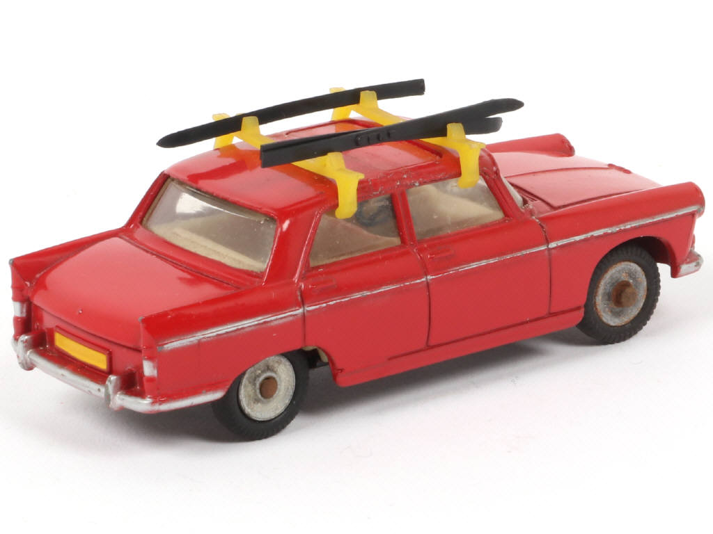 Lot 149 - DINKY TOYS (FRANCE) (1)