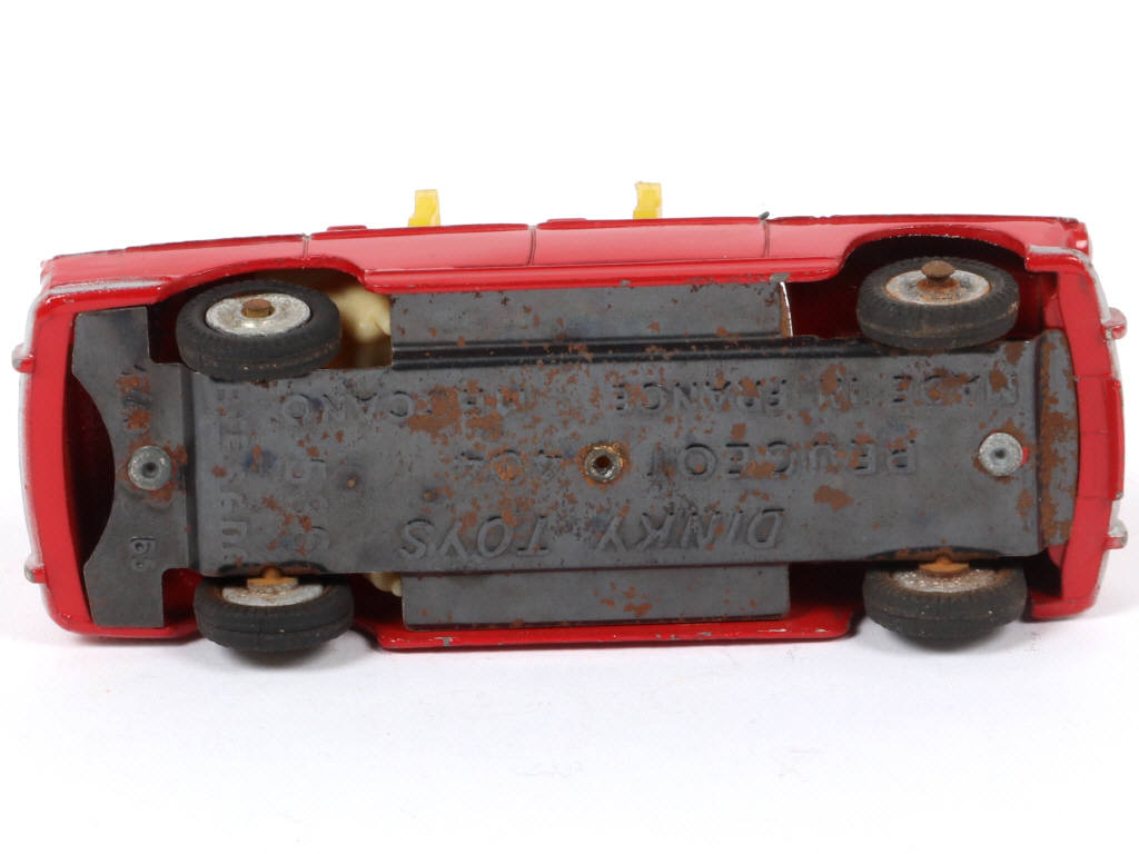 Lot 149 - DINKY TOYS (FRANCE) (1)
