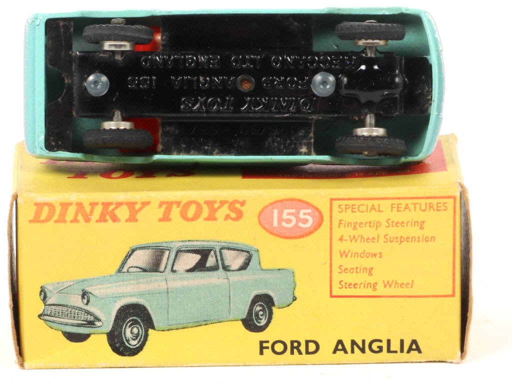 Lot 110 - DINKY TOYS (GB) (1)