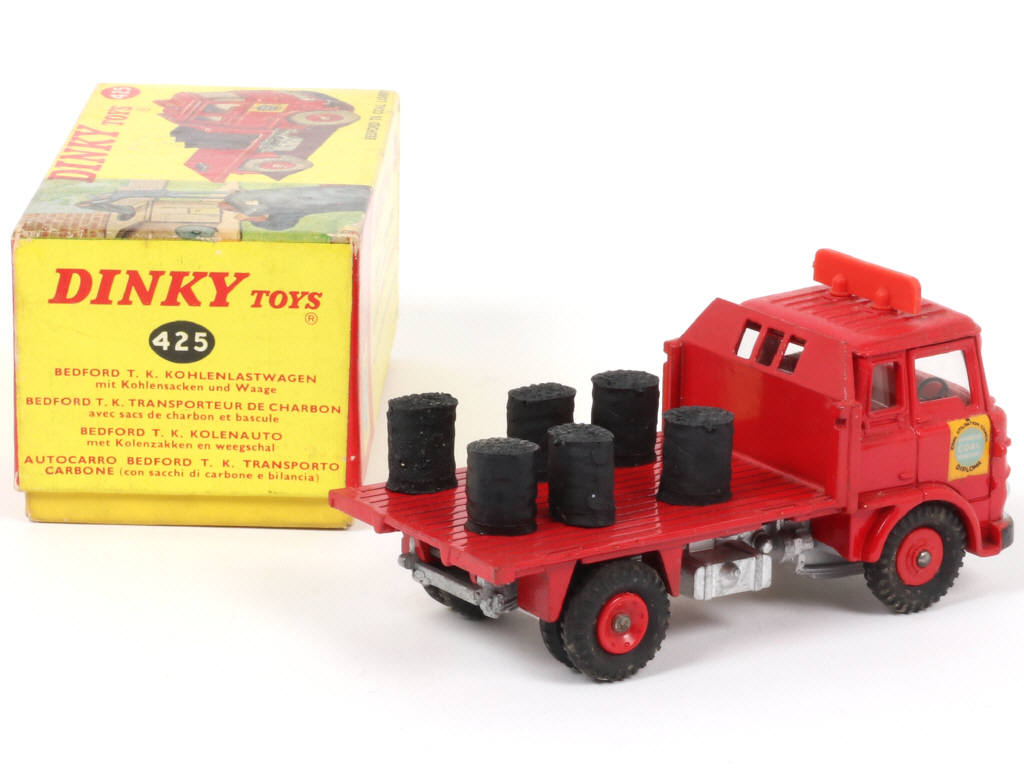 Lot 116 - DINKY TOYS (GB) (1)