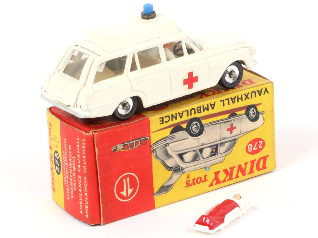 Lot 115 - DINKY TOYS (GB) (1)