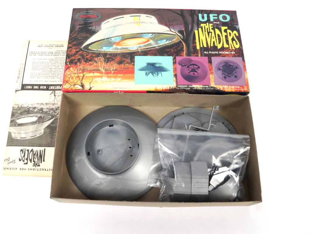 Lot 45 - AURORA PLASTICS (USA) (2)