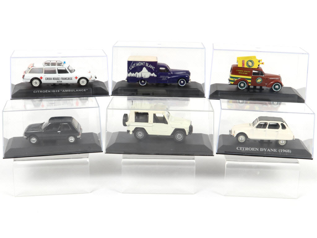 Lot 75 - DIVERS (10)