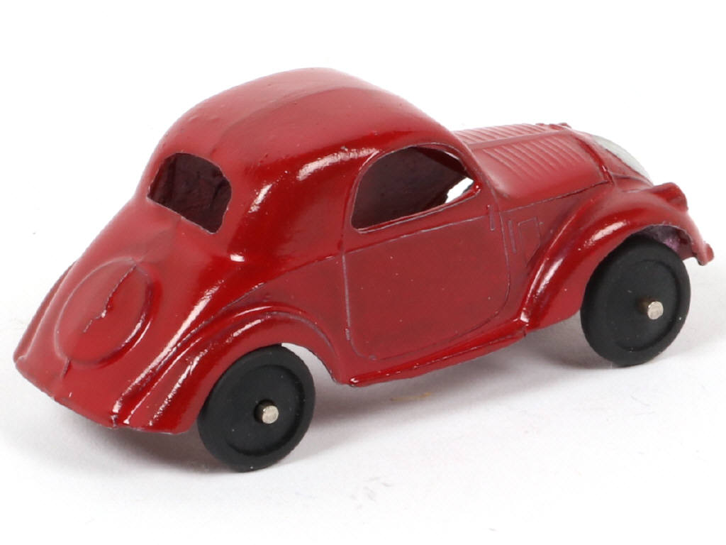Lot 144 - DINKY TOYS (FRANCE) (1)