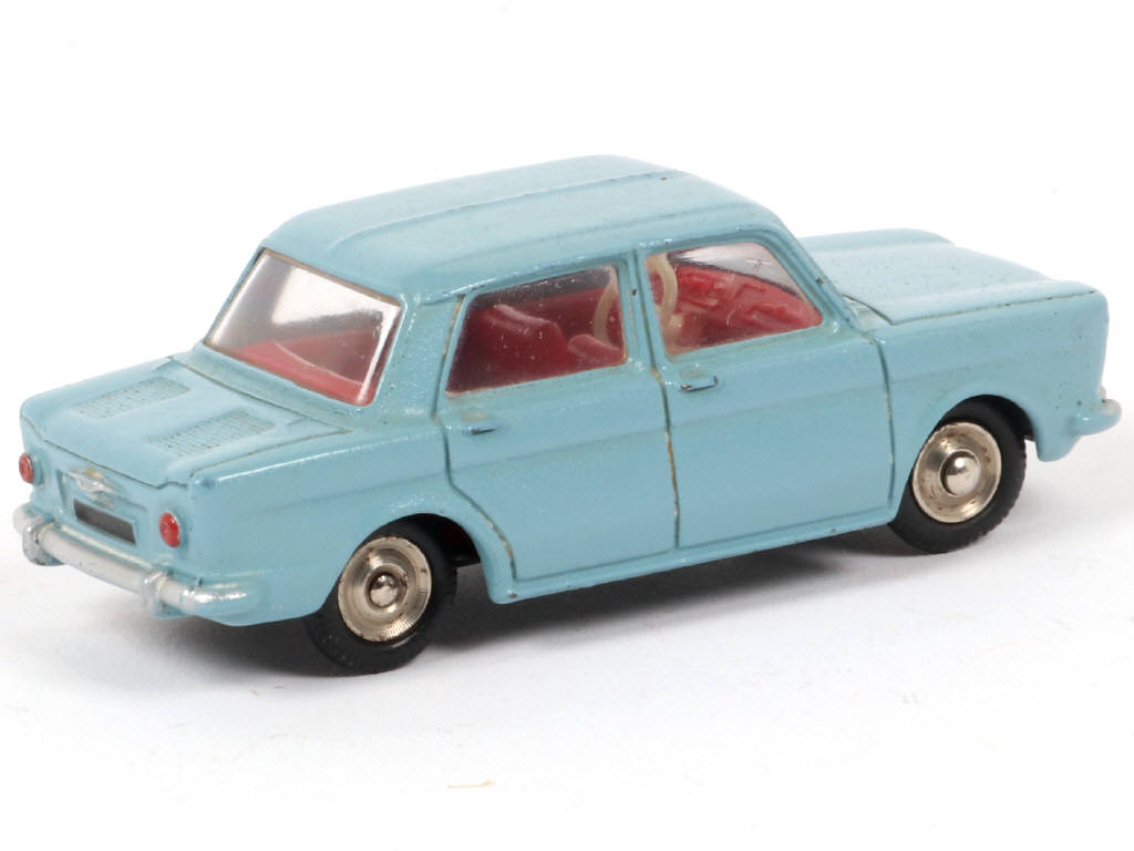 Lot 147 - DINKY TOYS (FRANCE) (1)