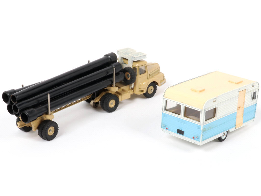 Lot 199 - DINKY TOYS (FRANCE) (2)