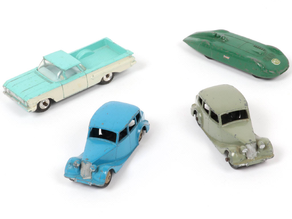 Lot 128 - DINKY TOYS (GB) (4)