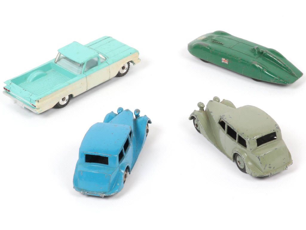 Lot 128 - DINKY TOYS (GB) (4)