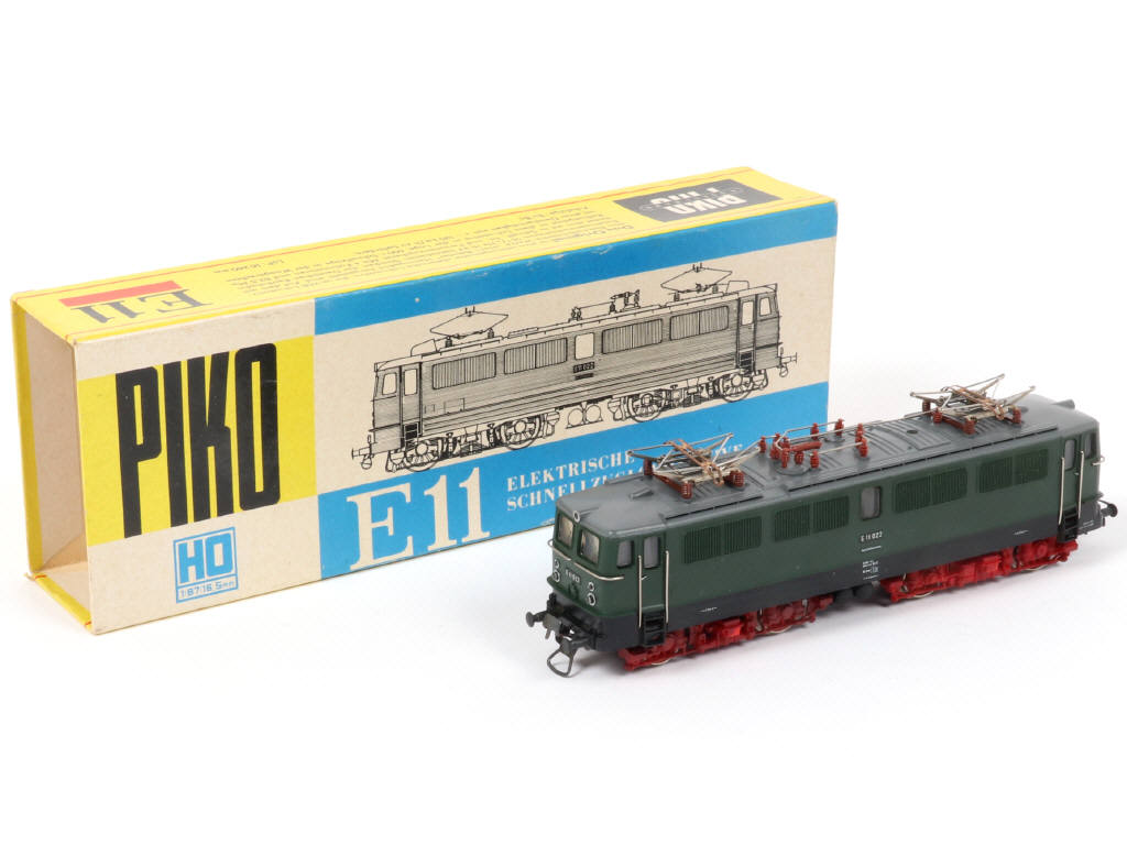 Lot 11 - PIKO 'HO' (RDA) (1)