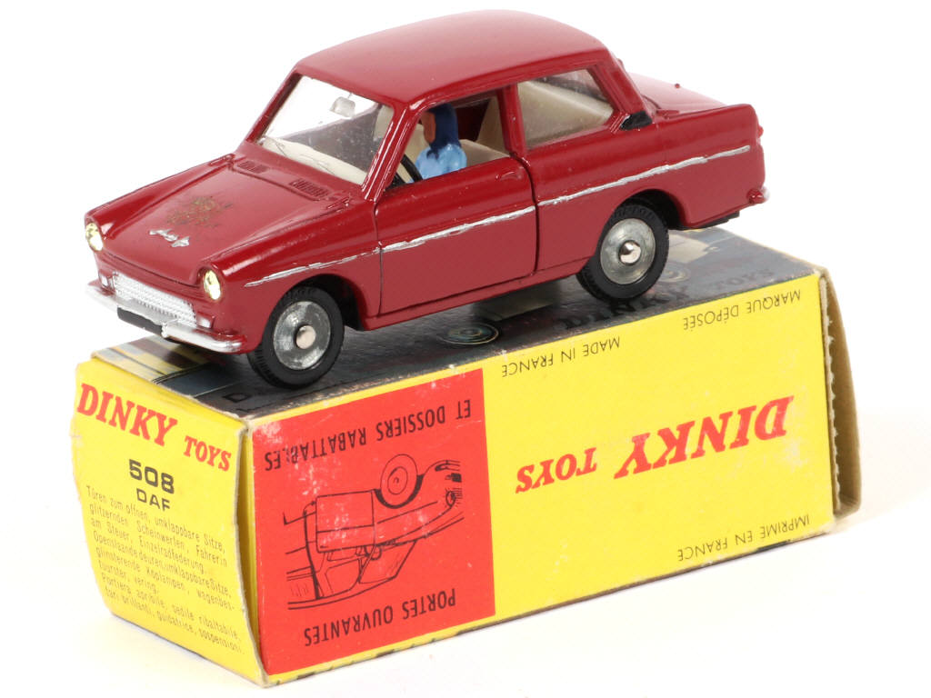 Lot 168 - DINKY TOYS (FRANCE) (1)