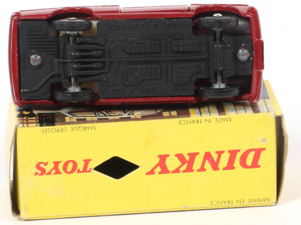 Lot 168 - DINKY TOYS (FRANCE) (1)