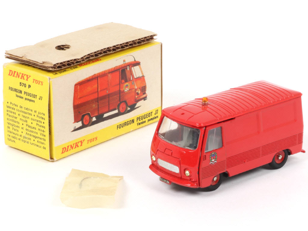 Lot 108 - DINKY TOYS (FRANCE) (1)