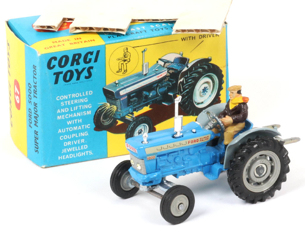 Lot 11 - CORGI TOYS (GB) (1)