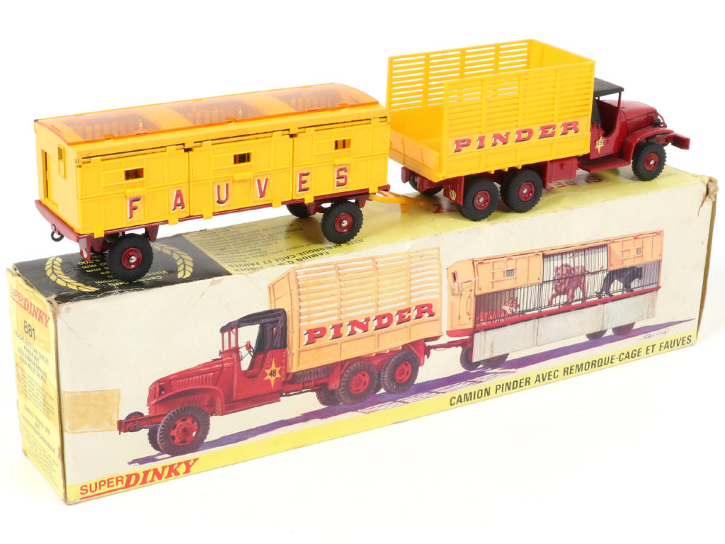 Lot 127 - DINKY TOYS (FRANCE) (1)