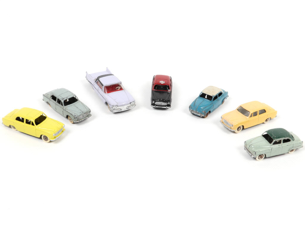 Lot 62 - DINKY TOYS (FRANCE) (7)